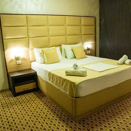 Hotel Lion-2